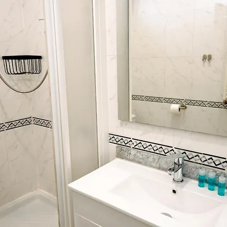 Homenfun Sagrada Familia Aragon Apartment Barcelona